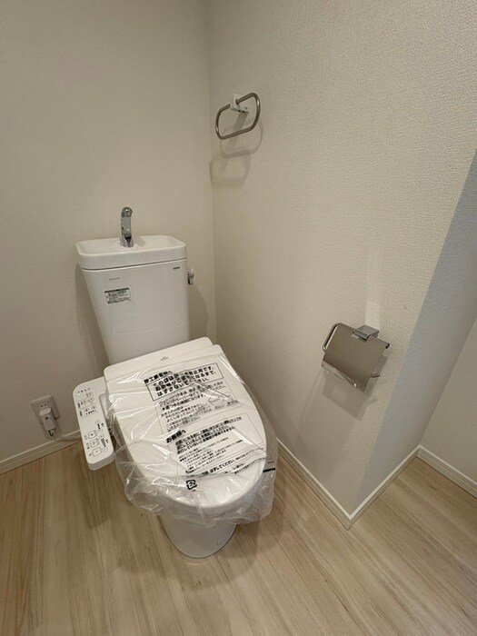 物件内観写真11　(トイレ)