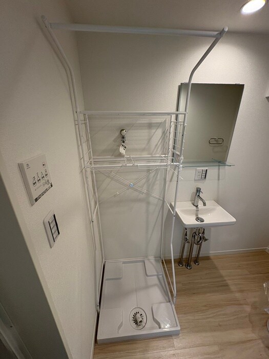 物件内観写真11　(洗濯機置場)