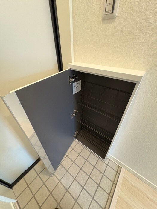 物件内観写真13　(靴箱)