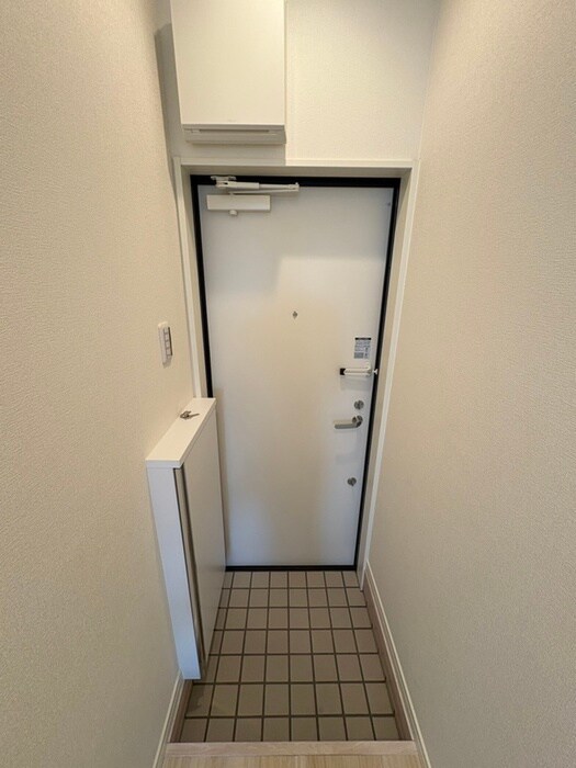 物件内観写真14　(玄関)