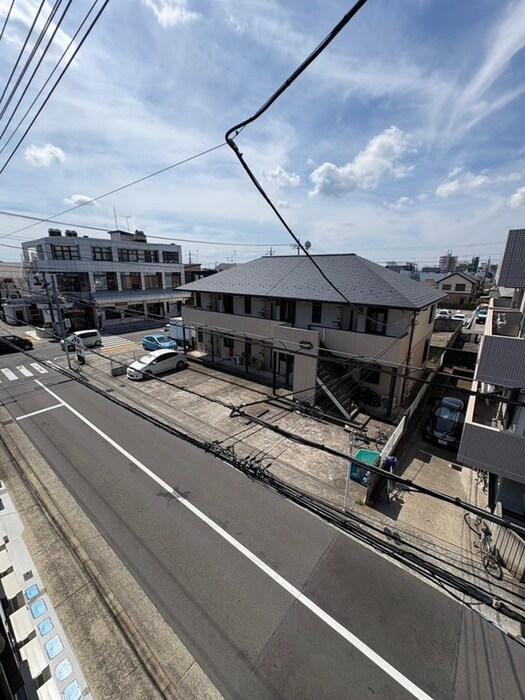 物件内観写真16　(室内からの展望)