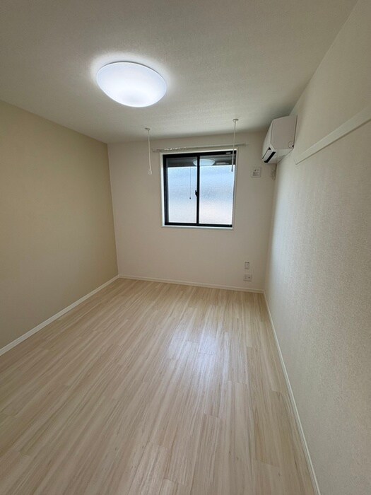 物件内観写真21　(居室)