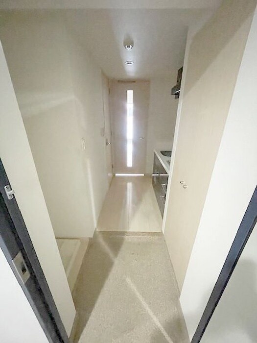 物件内観写真7　(玄関)