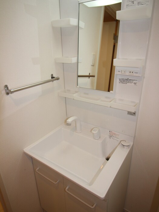 物件内観写真9　(洗面)