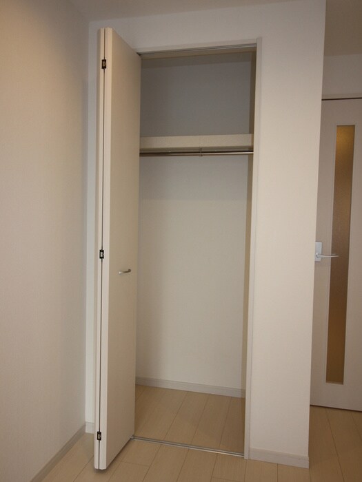 物件内観写真12　(収納)