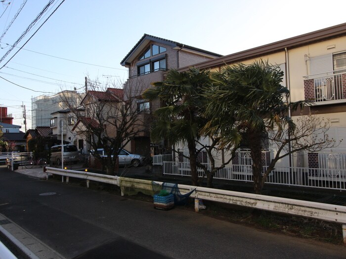 物件内観写真17　(室内からの展望)