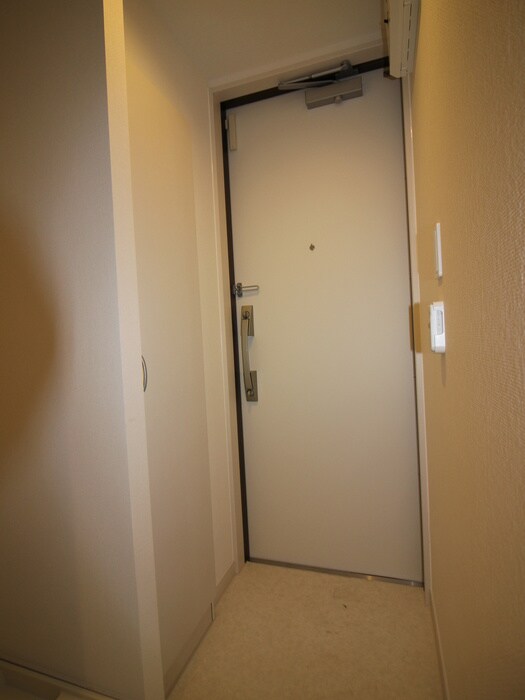 物件内観写真20　(玄関)