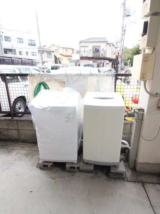 物件内観写真15　(洗濯機置場)