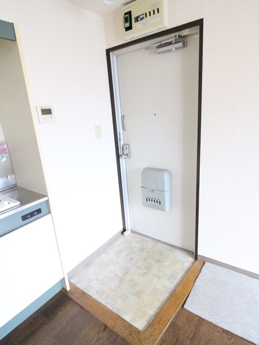 物件内観写真21　(玄関)