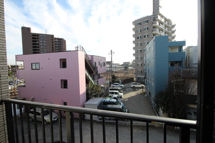 物件内観写真15　(室内からの展望)