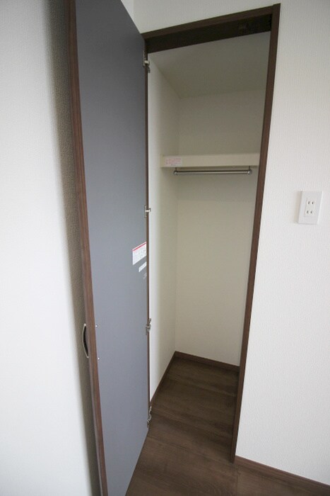 物件内観写真12　(収納)
