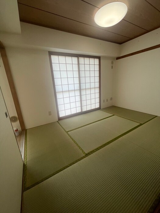 物件内観写真5　(居室)