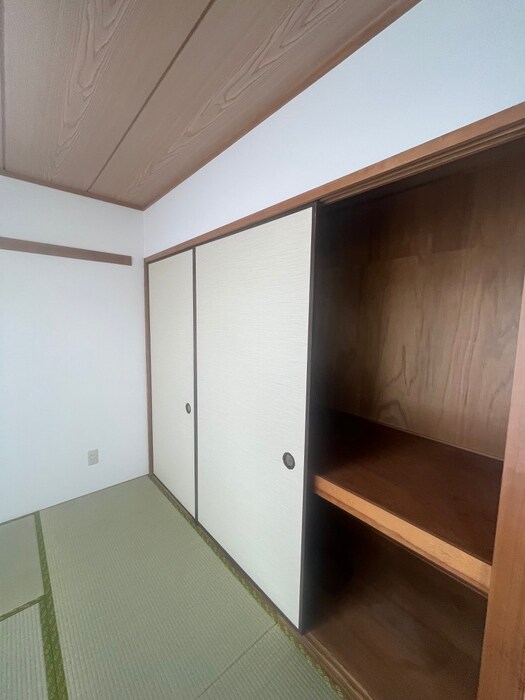 物件内観写真6　(収納)