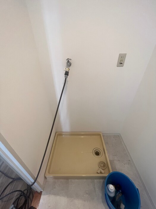 物件内観写真13　(洗濯機置場)