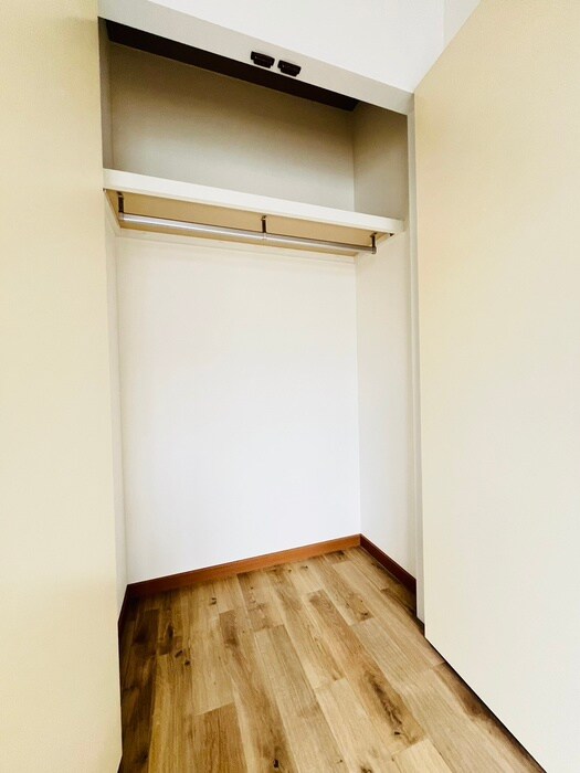 物件内観写真15　(収納)