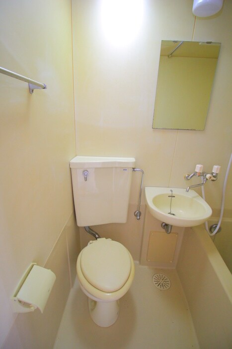 物件内観写真15　(トイレ)