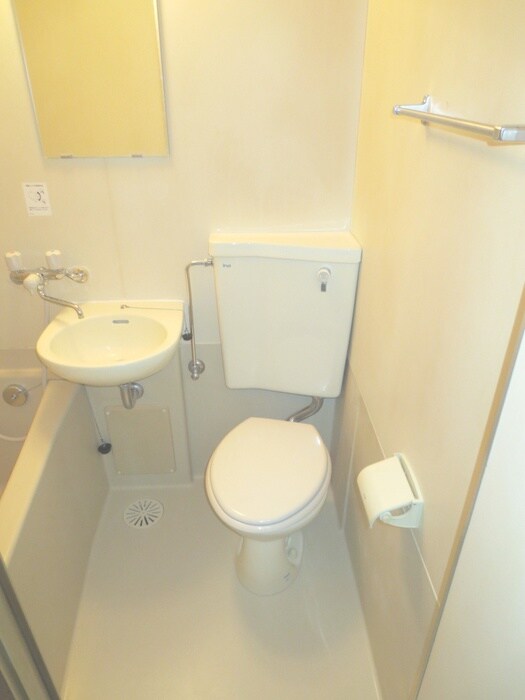 物件内観写真16　(トイレ)