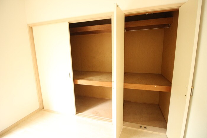 物件内観写真7　(収納)