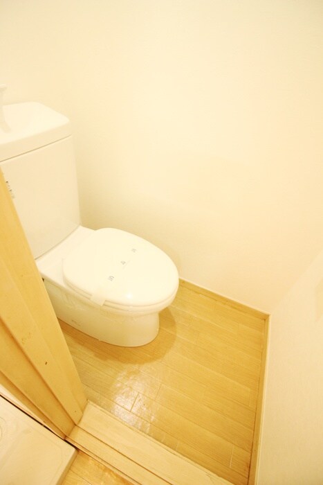 物件内観写真9　(トイレ)