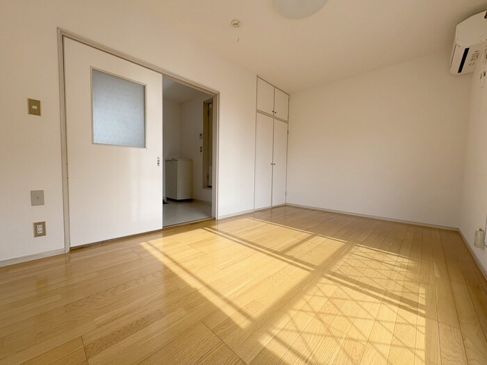 物件内観写真6　(居室)