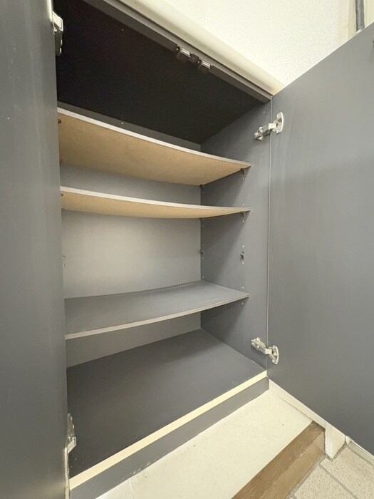 物件内観写真12　(靴箱)