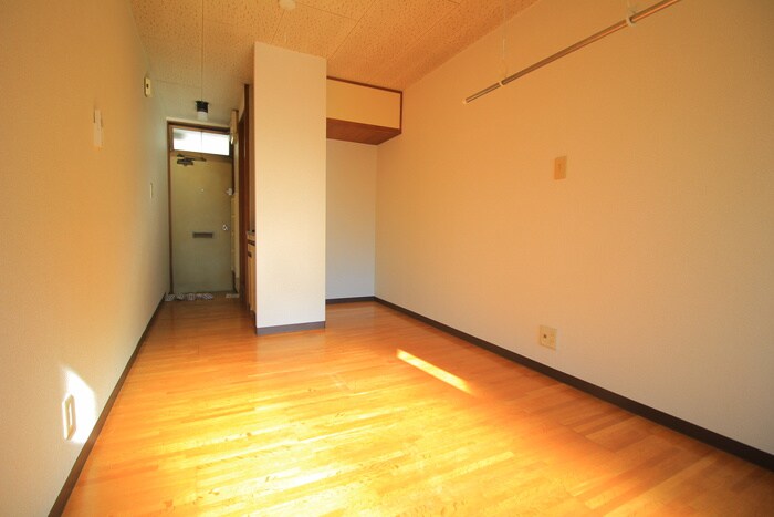 物件内観写真10　(居室)