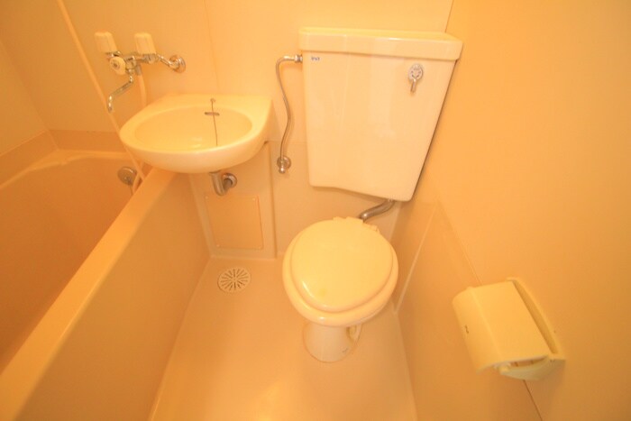 物件内観写真15　(トイレ)