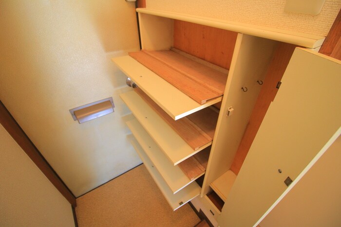 物件内観写真17　(靴箱)