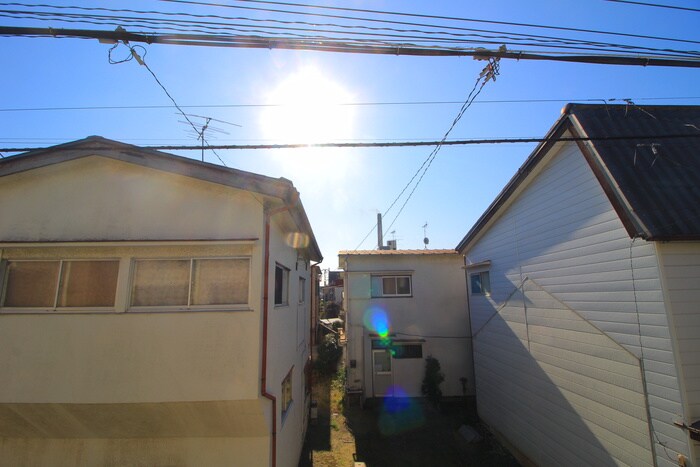 物件内観写真18　(室内からの展望)