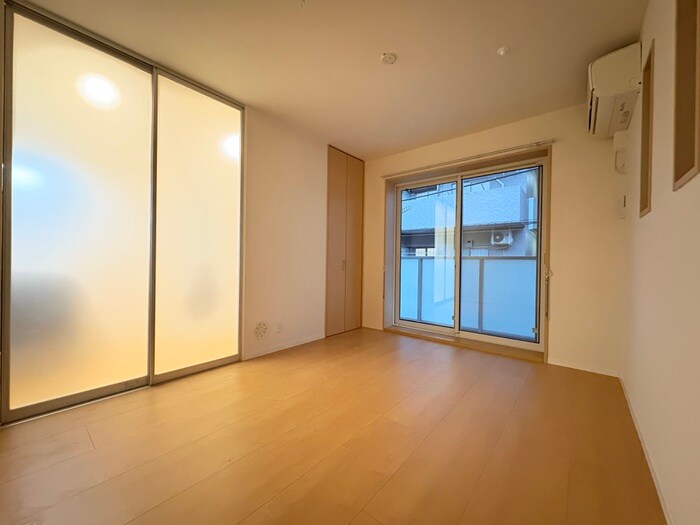 物件内観写真21　(室内からの展望)