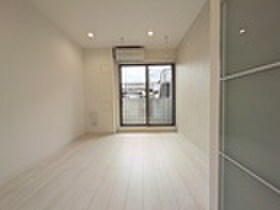 物件内観写真4　(居室)