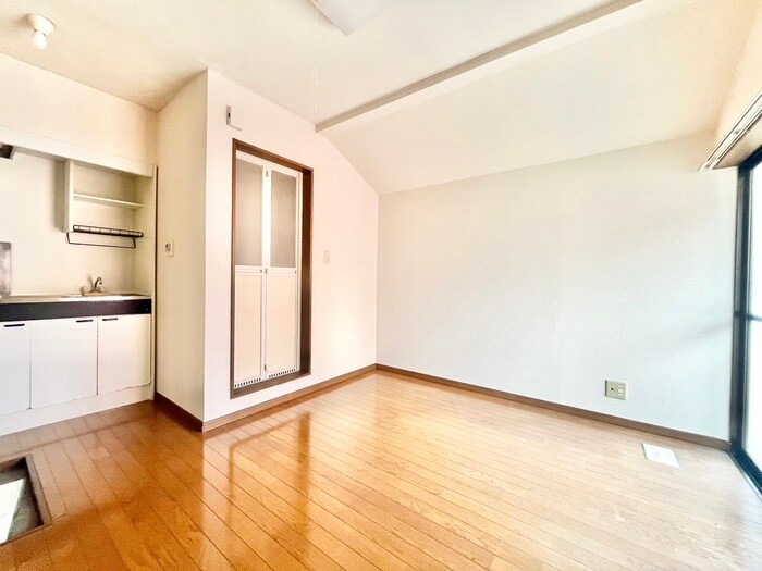 物件内観写真8　(居室)