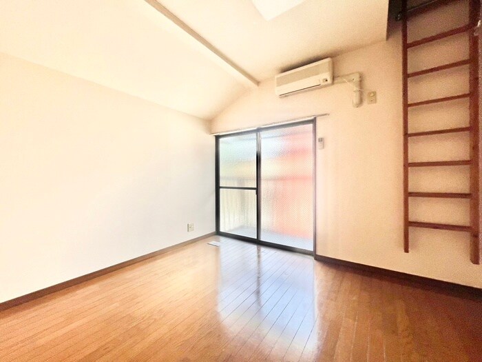 物件内観写真9　(居室)