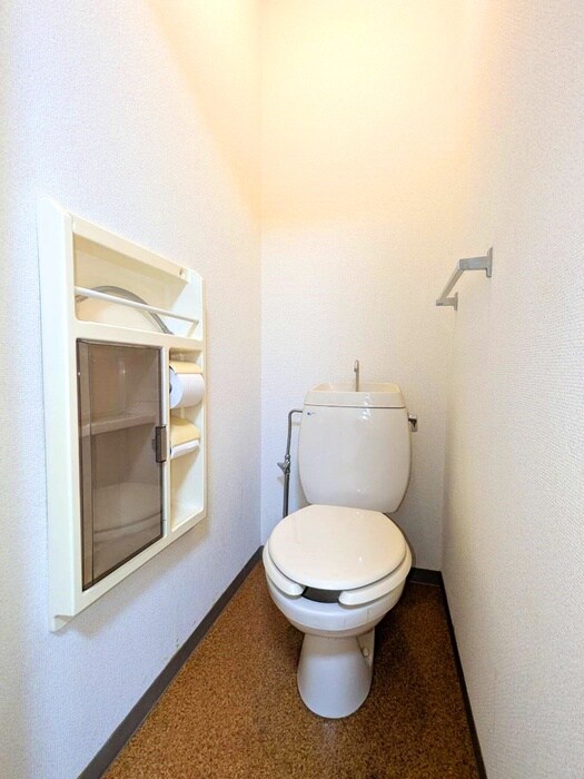 物件内観写真11　(トイレ)