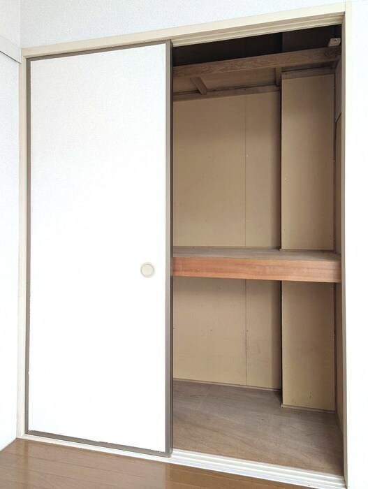 物件内観写真13　(収納)