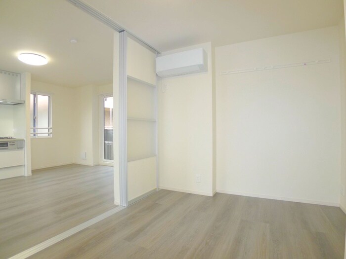 物件内観写真10　(居室)