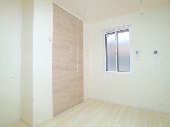 物件内観写真20　(室内からの展望)