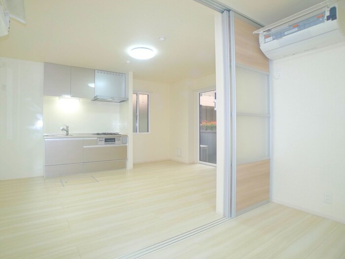 物件内観写真22　(居室)