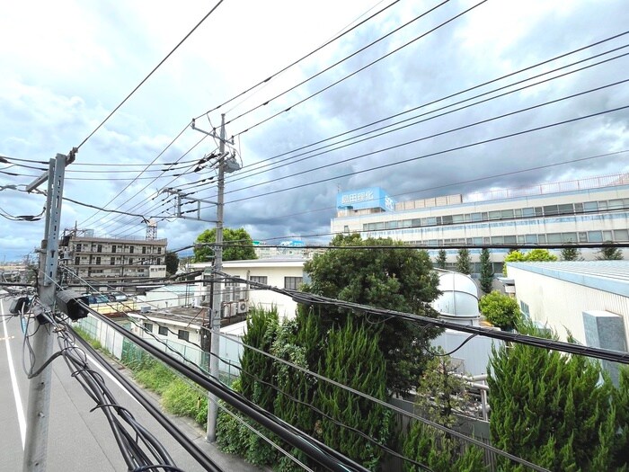 物件内観写真16　(室内からの展望)