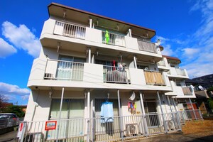 クラウンマンション外観写真