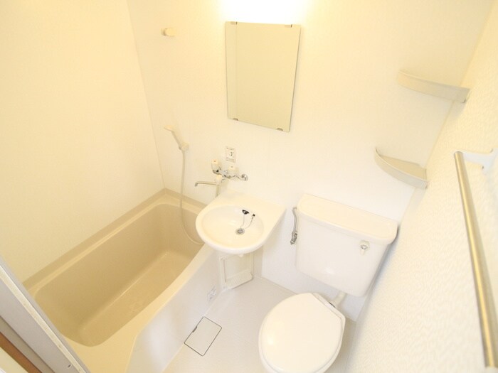 物件内観写真13　(バス／シャワールーム等)