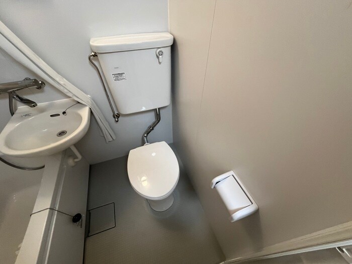 物件内観写真14　(トイレ)