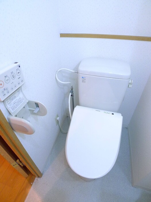 物件内観写真15　(トイレ)