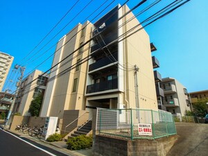 ＬＥＸＥ鷺沼（302）外観写真