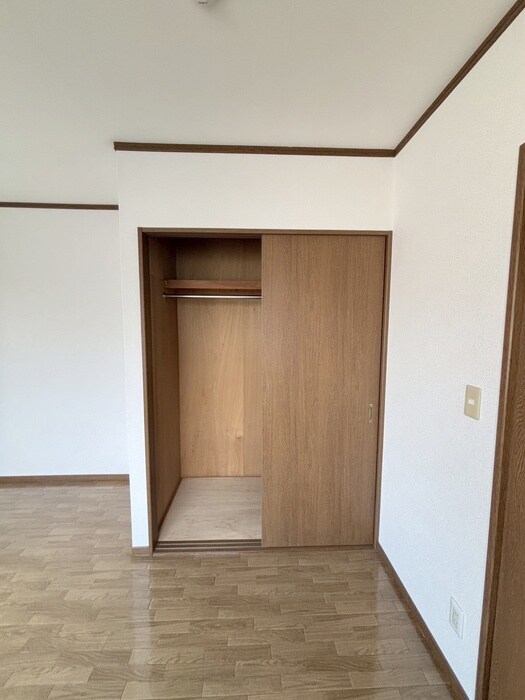物件内観写真13　(収納)