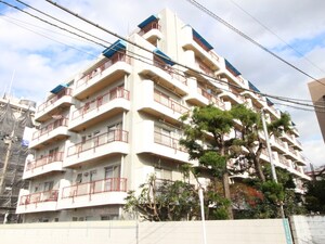 ビュラ高尾パ－ル外観写真