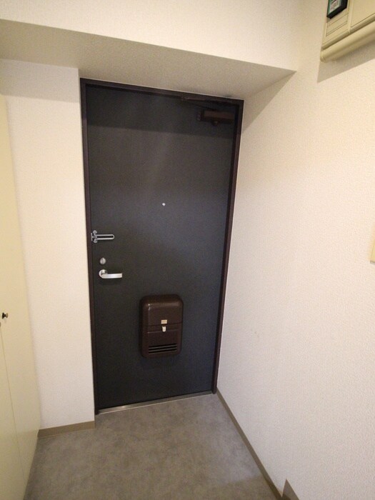 物件内観写真7　(玄関)
