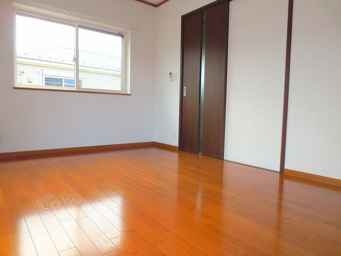 物件内観写真4　(居室)