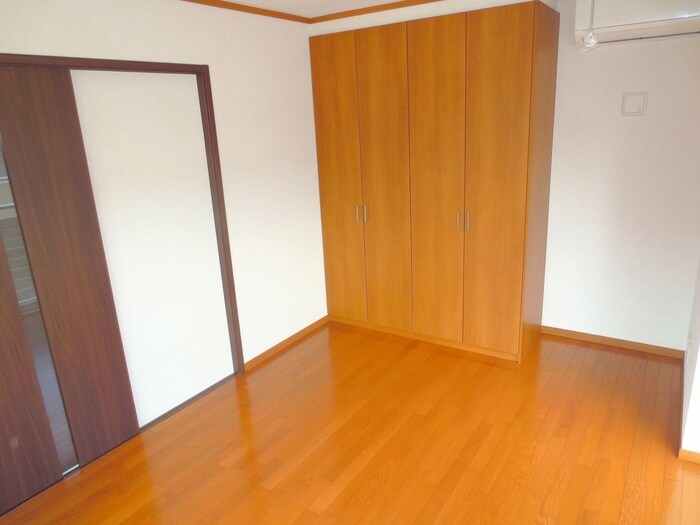 物件内観写真5　(居室)