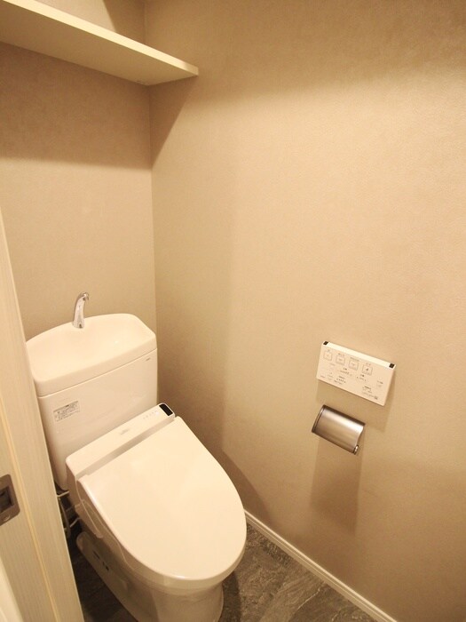 物件内観写真14　(トイレ)